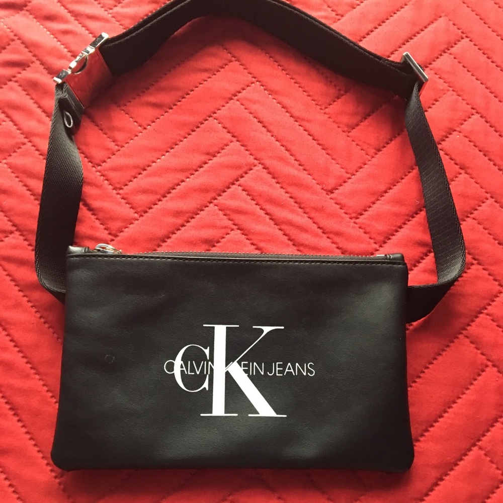 Calvin Klein waist belt